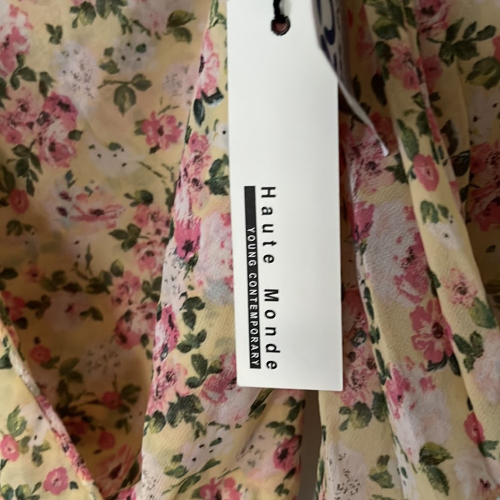 Haute Monde Floral Top - Picture 9 of 11